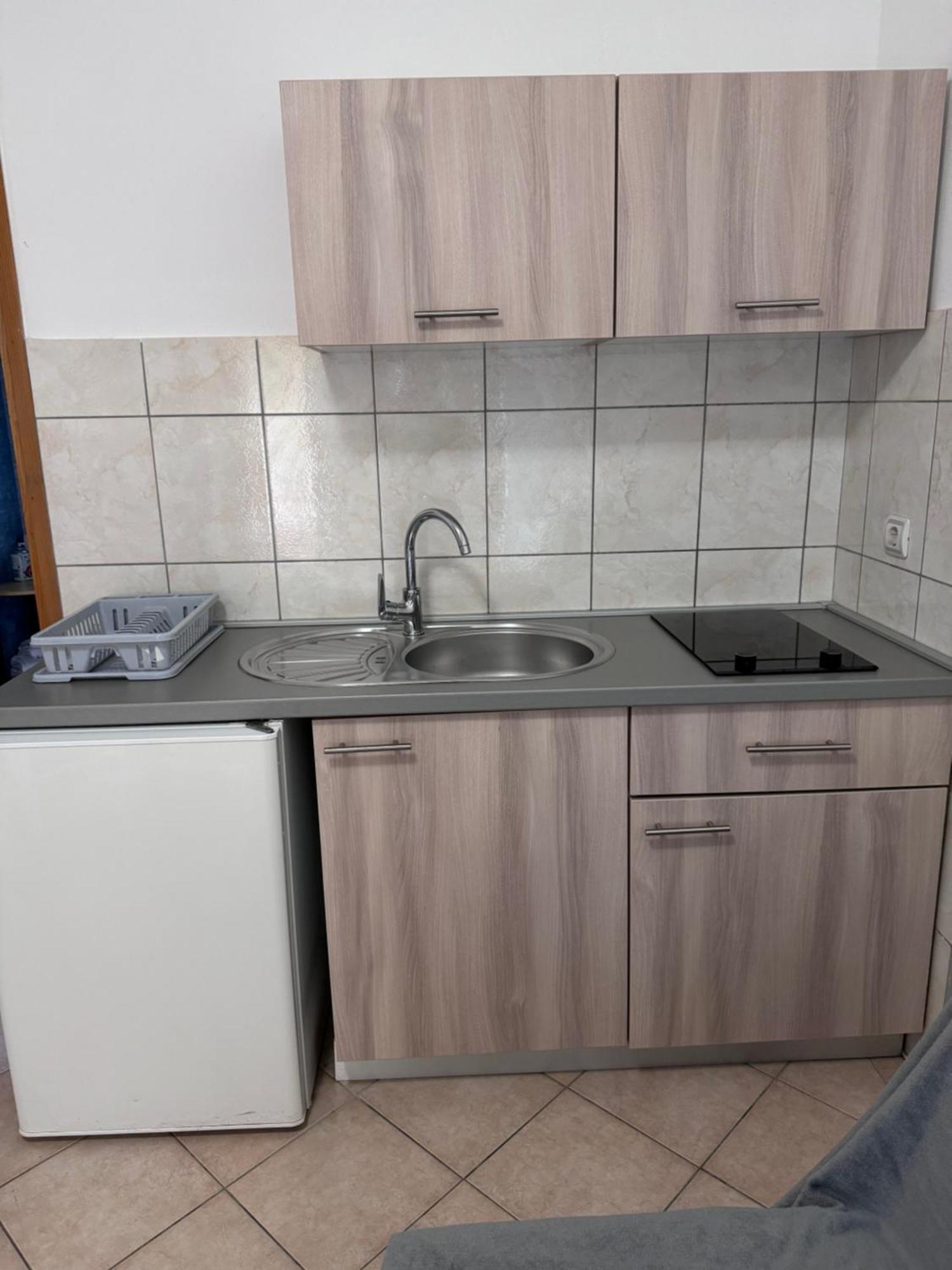 Apartmani Bruno Vrsi Exterior foto